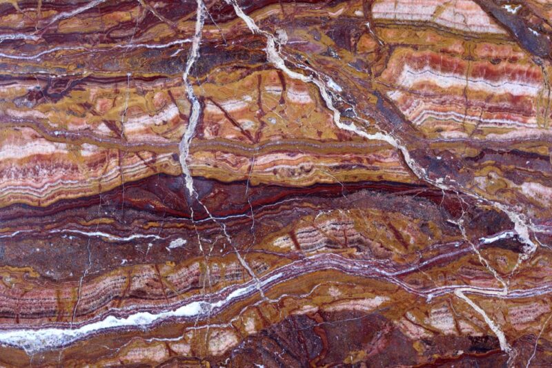 Red Traver Onyx