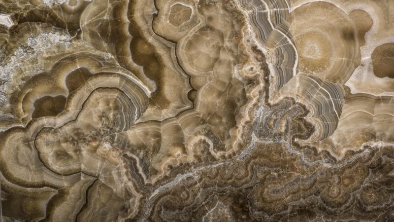 Smoky Caramel Onyx