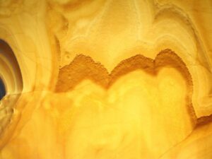 Yellow Sapphire Onyx (Backlit)